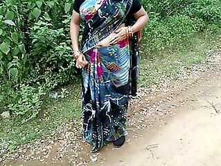 mature Highway Par Randi Aunty Ko Pataya Room Par Lakar Chudayi Ki big boobs public nudity